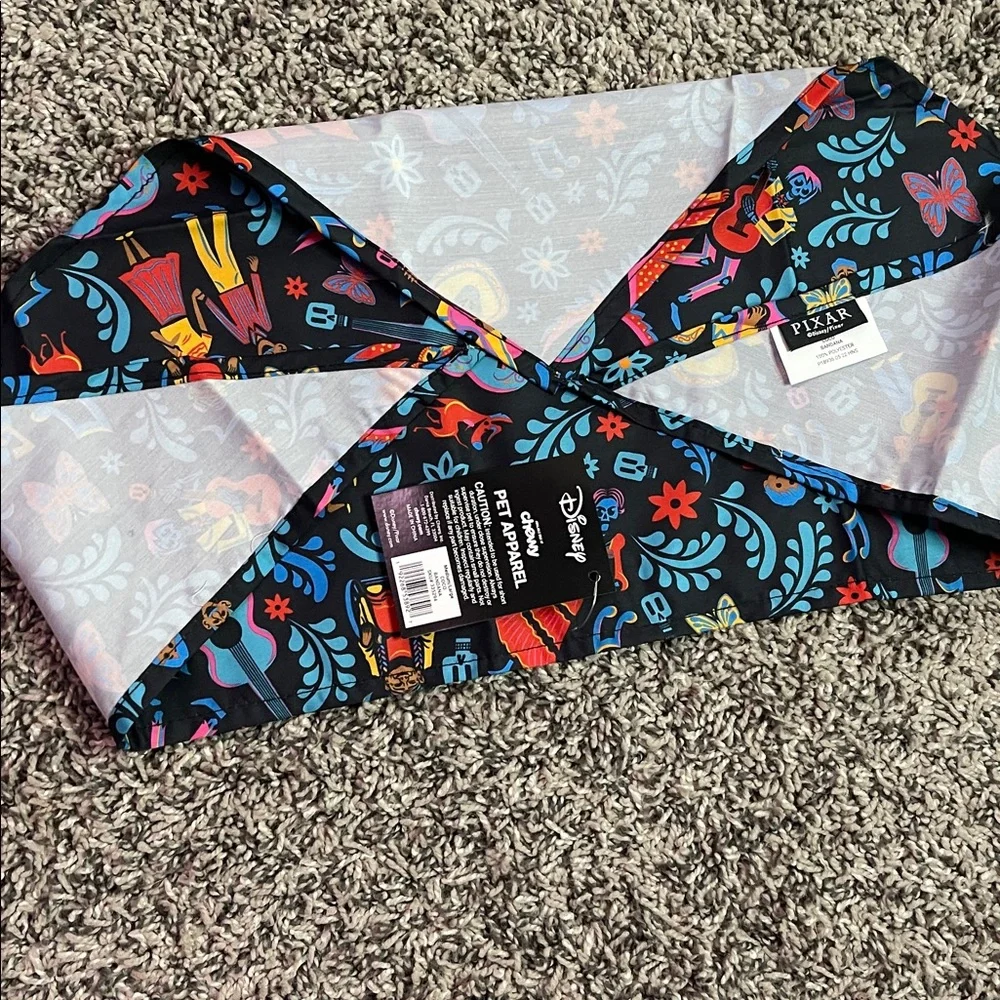 Bandana NWT Coco dog accessory Disney Pixar dog pet apparel Coco medium/large